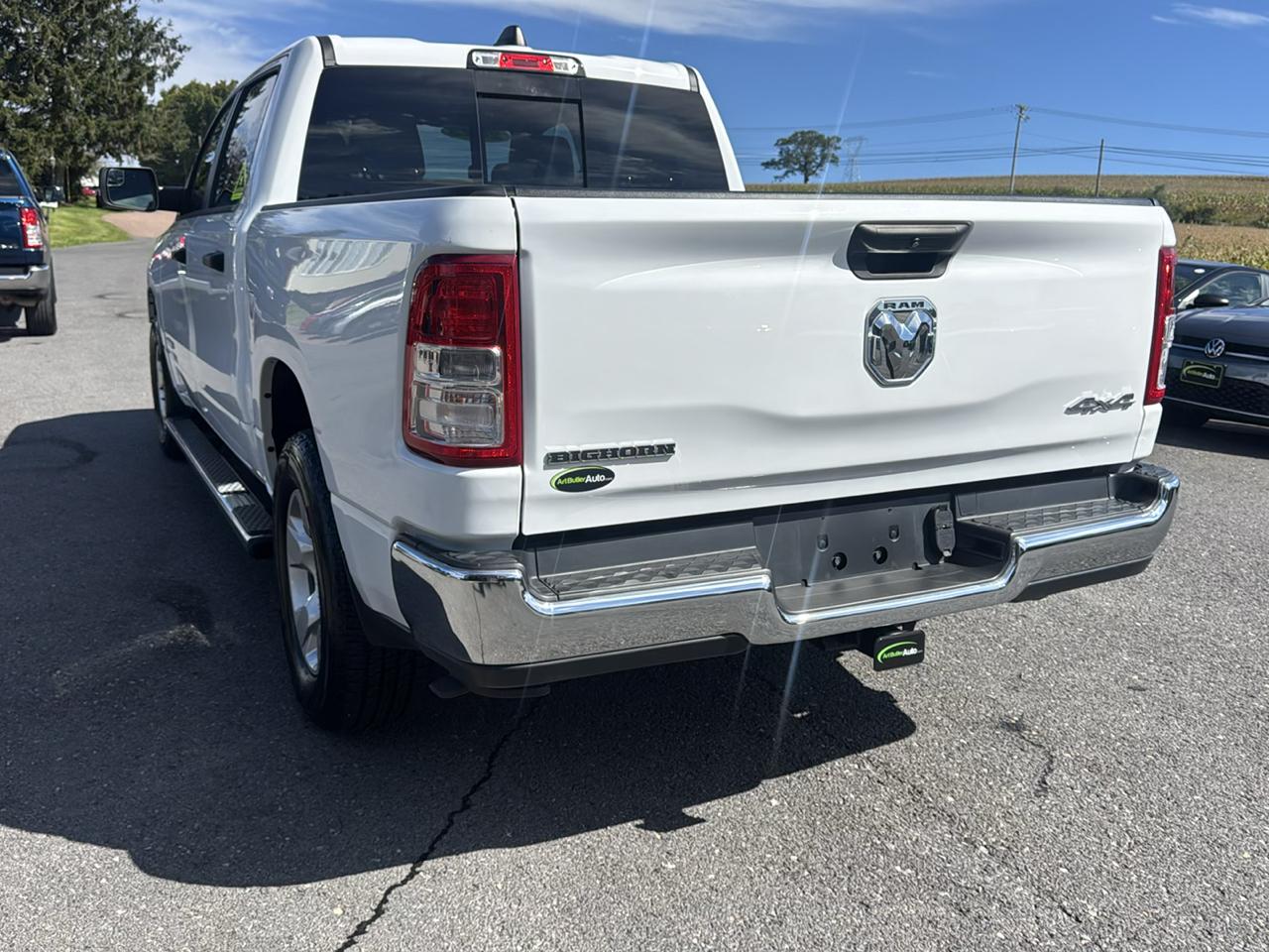 RAM 1500 Big Horn 4x4 Crew Cab 5'7" Box 2023