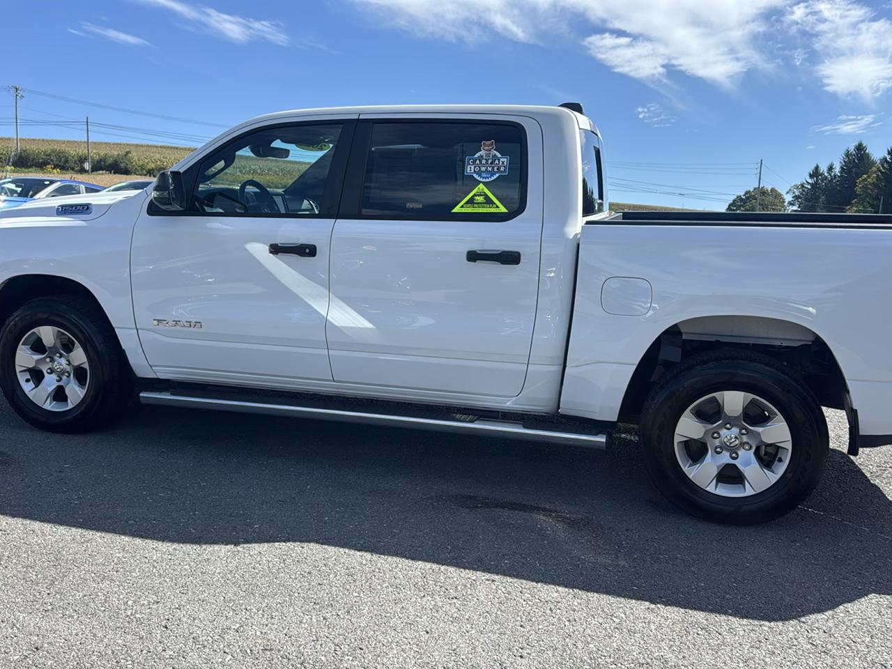 RAM 1500 Big Horn 4x4 Crew Cab 5'7" Box 2023
