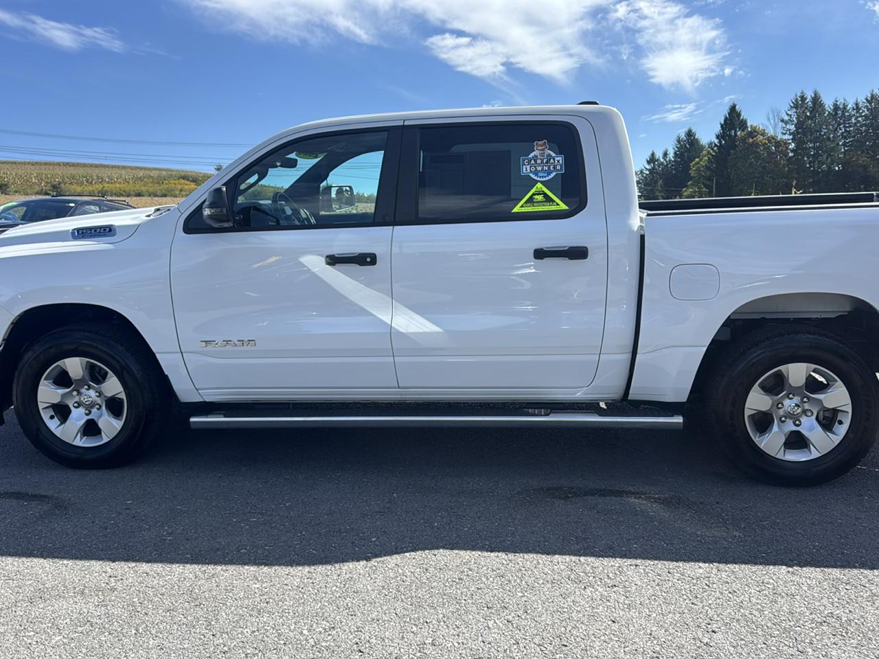 RAM 1500 Big Horn 4x4 Crew Cab 5'7" Box 2023