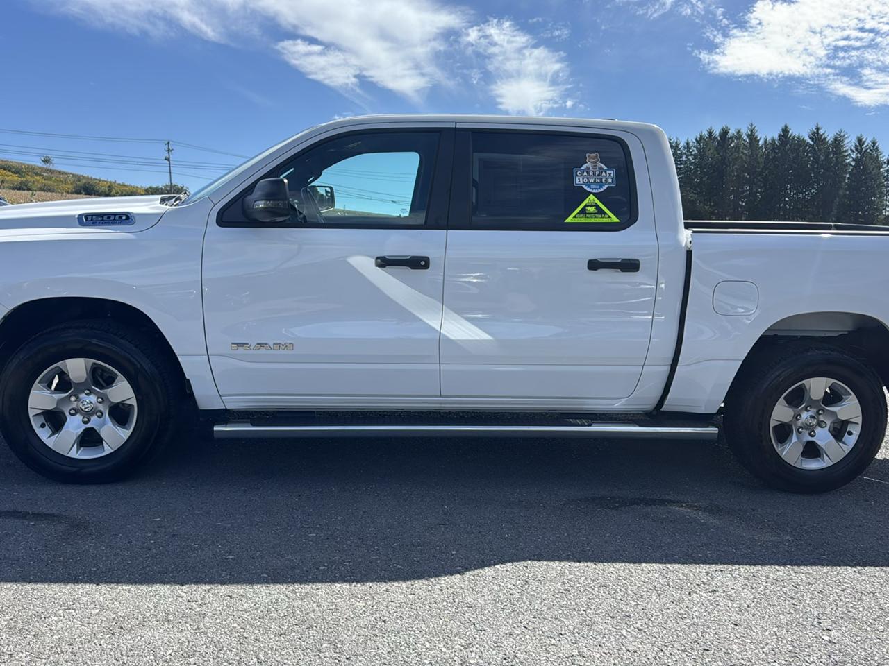 RAM 1500 Big Horn 4x4 Crew Cab 5'7" Box 2023