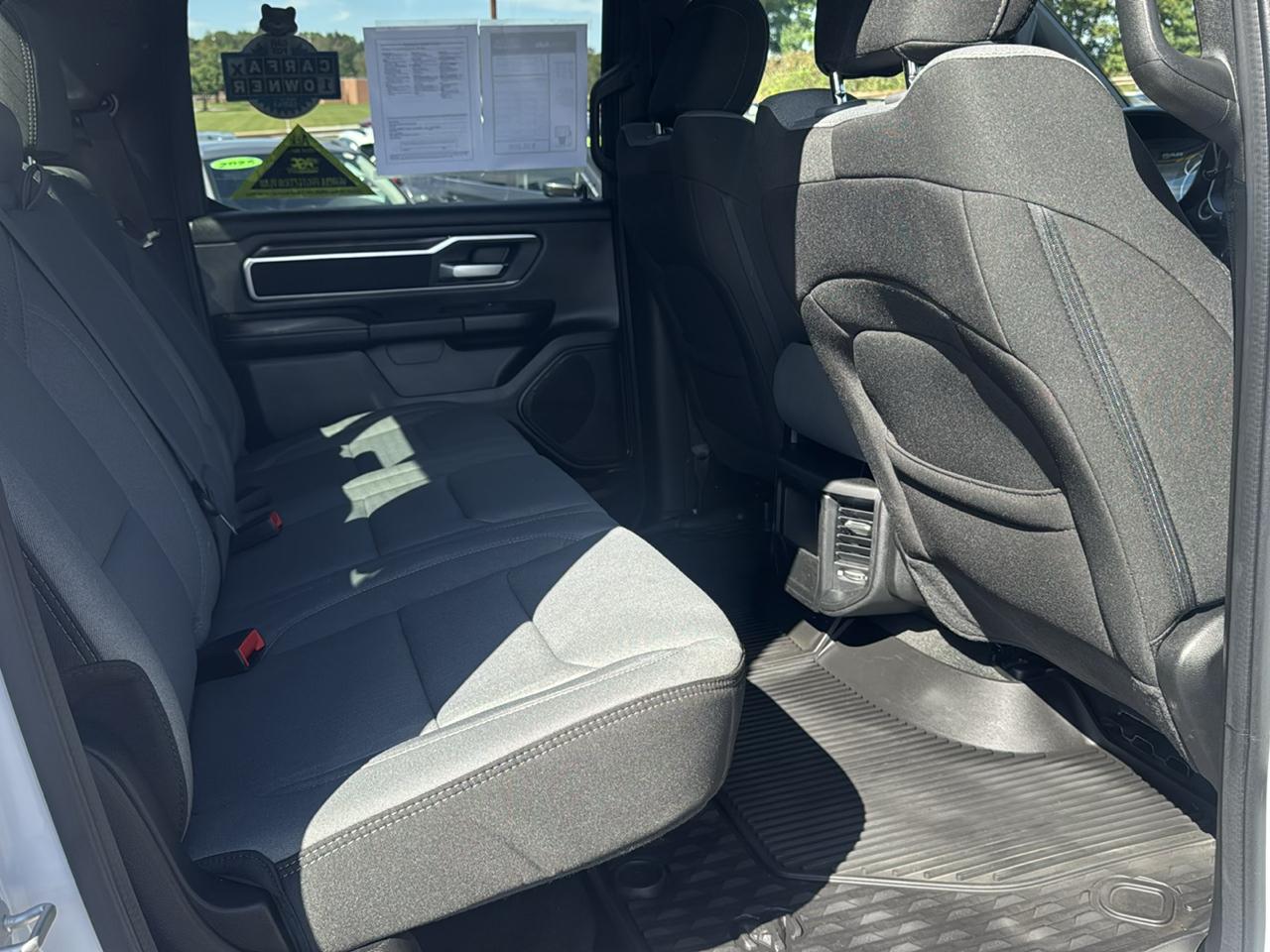RAM 1500 Big Horn 4x4 Crew Cab 5'7" Box 2023