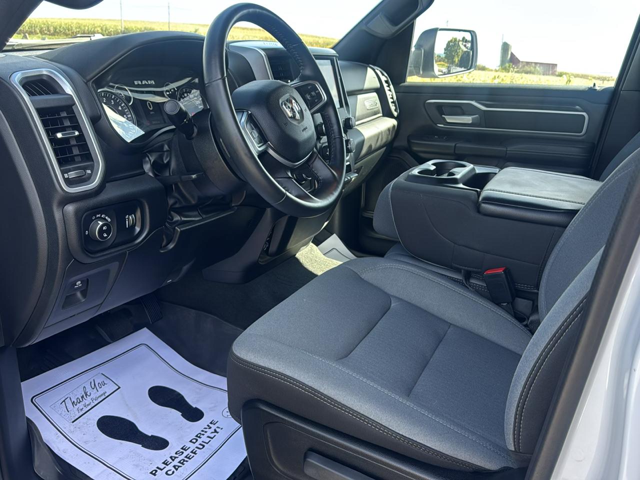RAM 1500 Big Horn 4x4 Crew Cab 5'7" Box 2023
