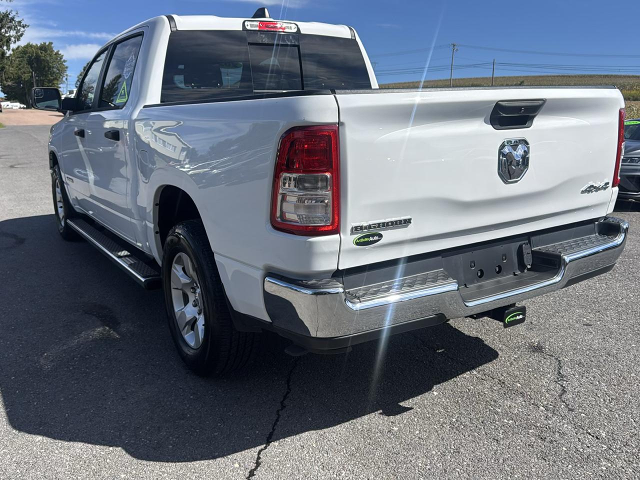 RAM 1500 Big Horn 4x4 Crew Cab 5'7" Box 2023