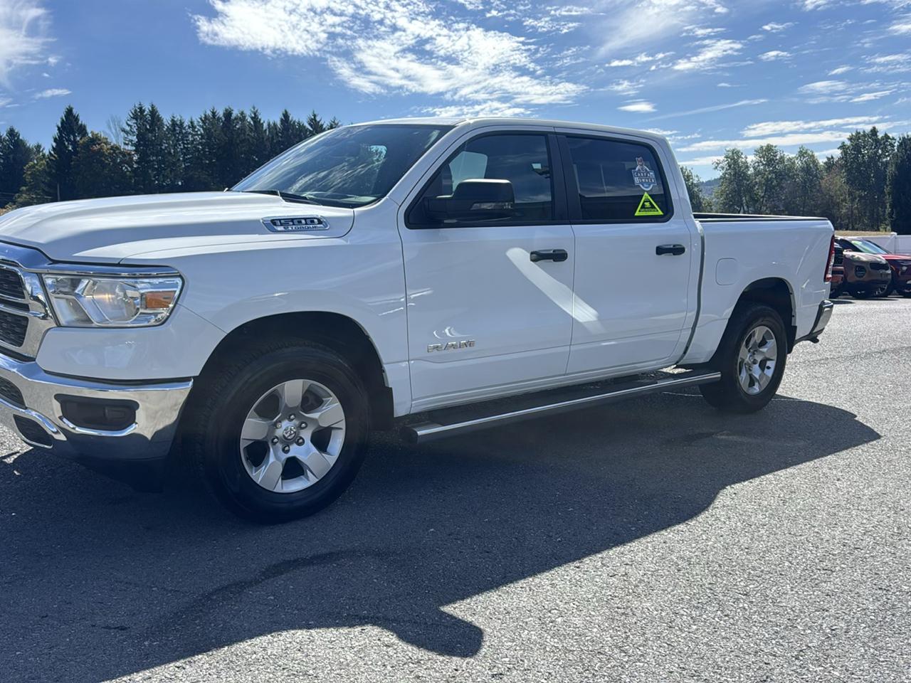 RAM 1500 Big Horn 4x4 Crew Cab 5'7" Box 2023
