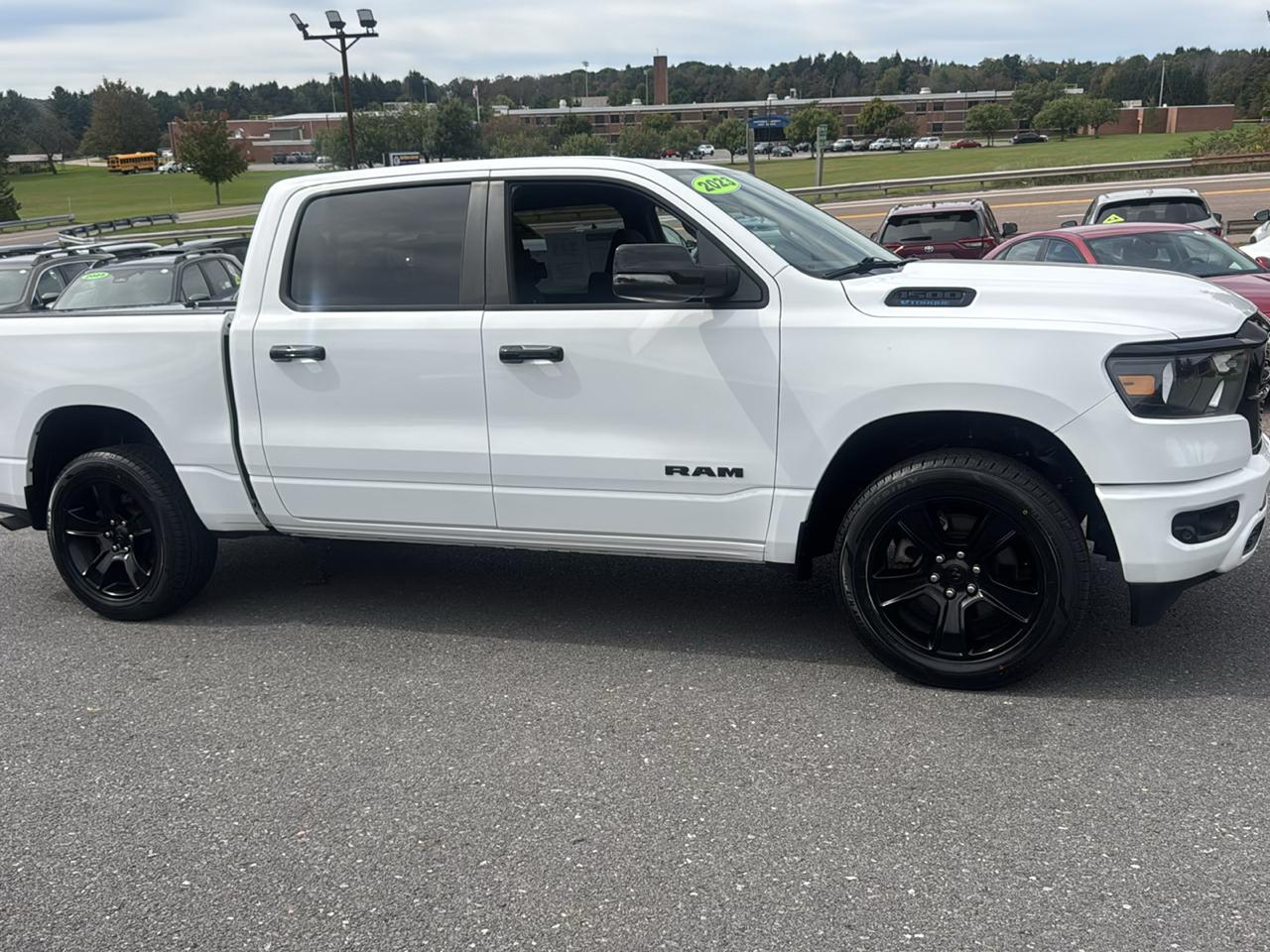 RAM 1500 Big Horn 4x4 Crew Cab 5'7" Box 2023