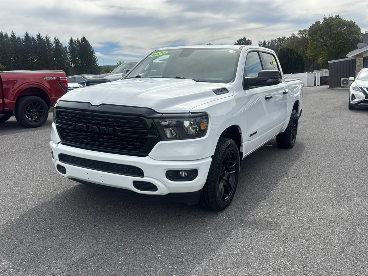 RAM 1500 Big Horn 4x4 Crew Cab 5'7" Box 2023
