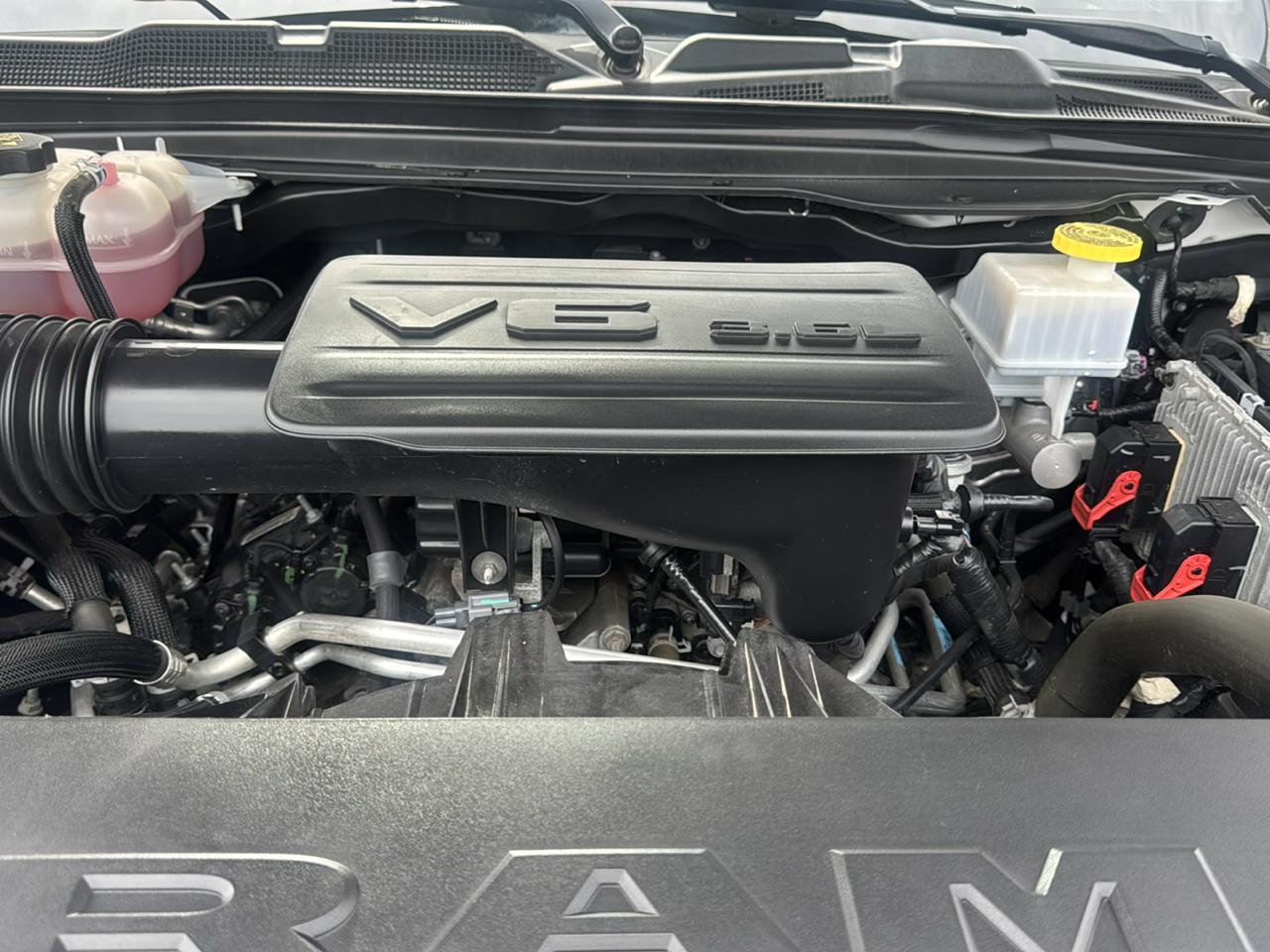 RAM 1500 Big Horn 4x4 Crew Cab 5'7" Box 2023