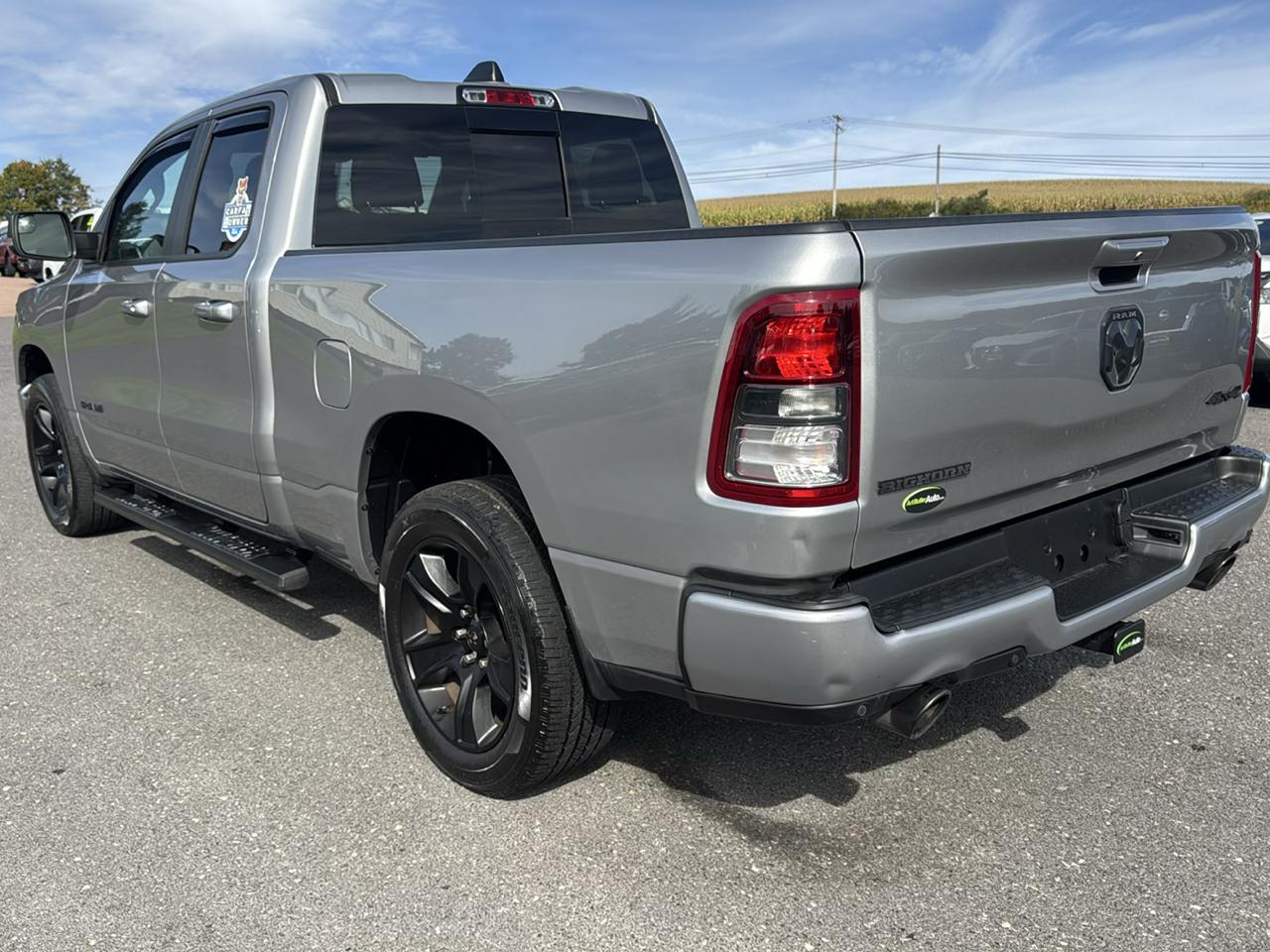 RAM 1500 Big Horn 4x4 Quad Cab 6'4" Box 2022