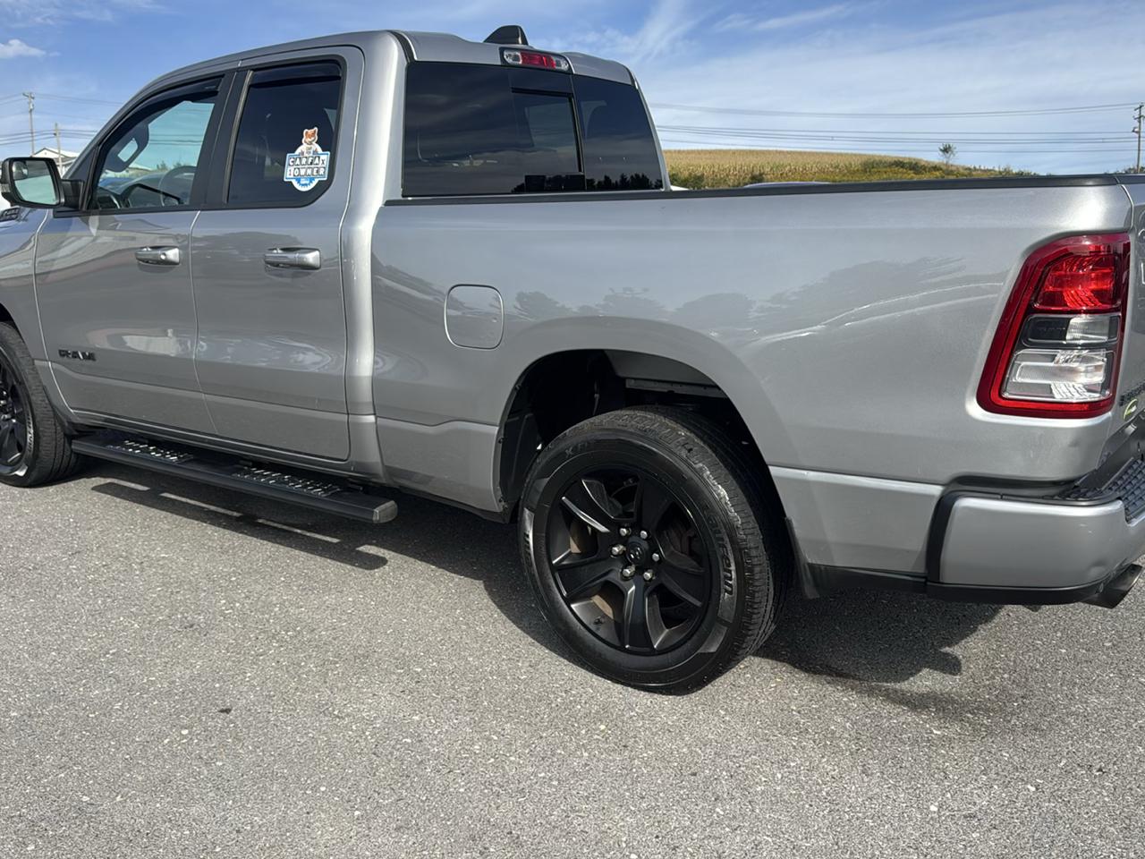 RAM 1500 Big Horn 4x4 Quad Cab 6'4" Box 2022