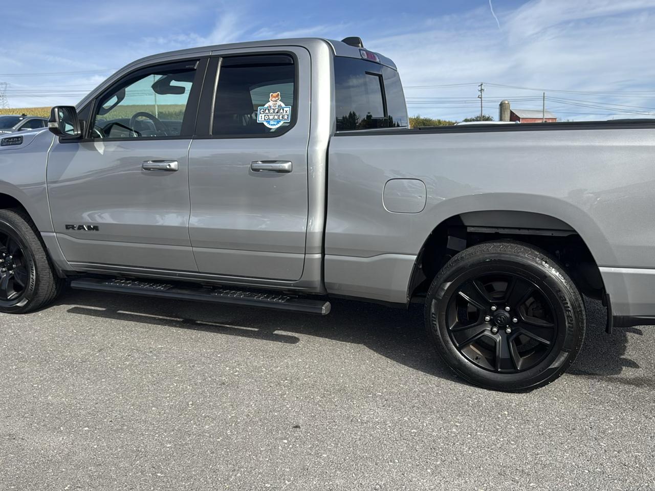 RAM 1500 Big Horn 4x4 Quad Cab 6'4" Box 2022