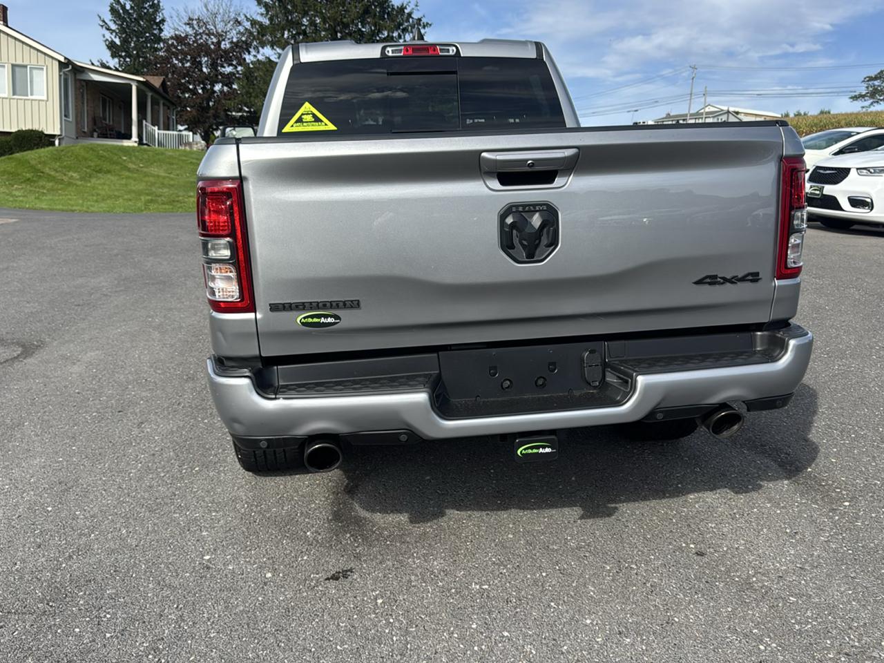 RAM 1500 Big Horn 4x4 Quad Cab 6'4" Box 2022