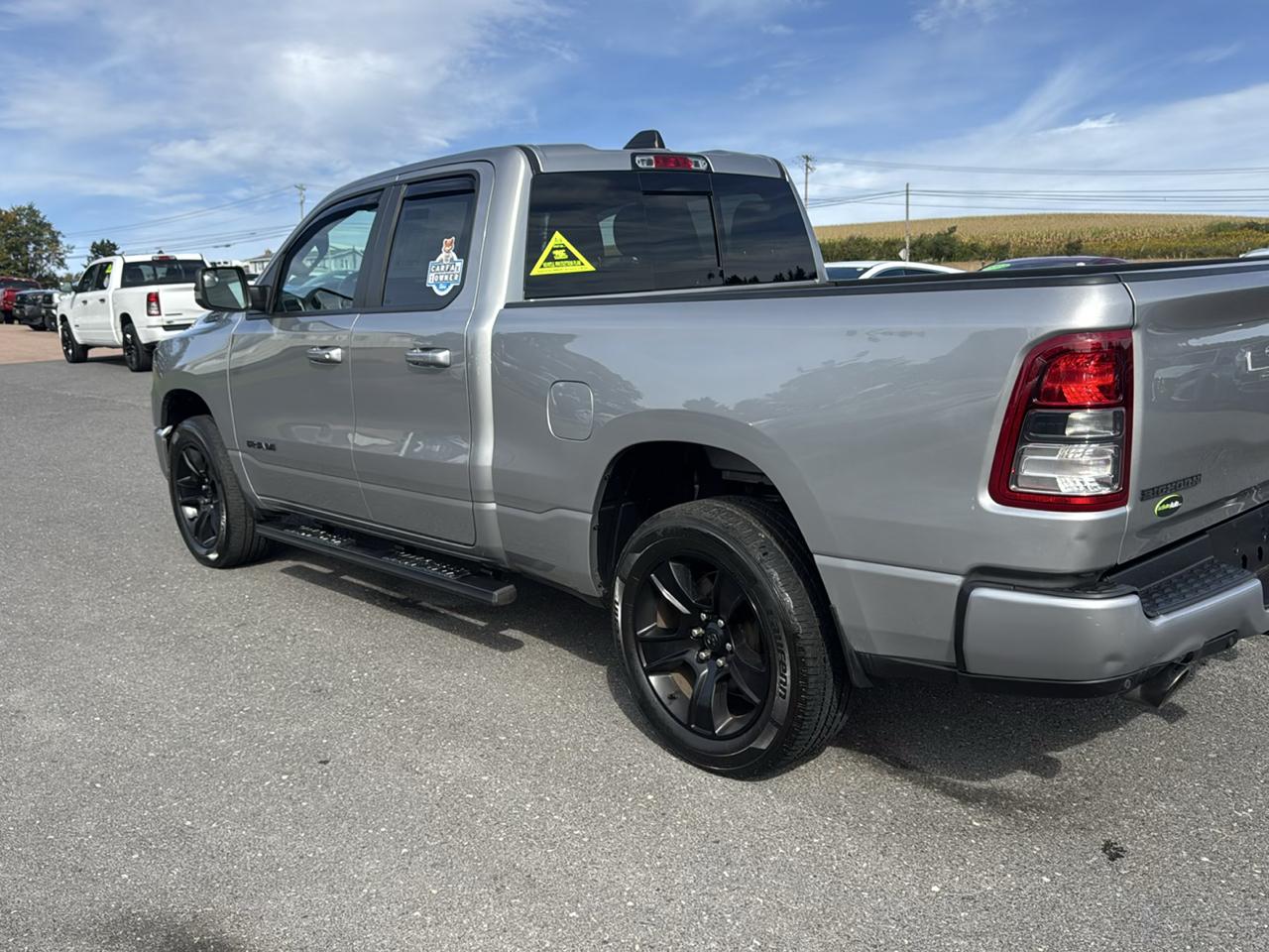 RAM 1500 Big Horn 4x4 Quad Cab 6'4" Box 2022