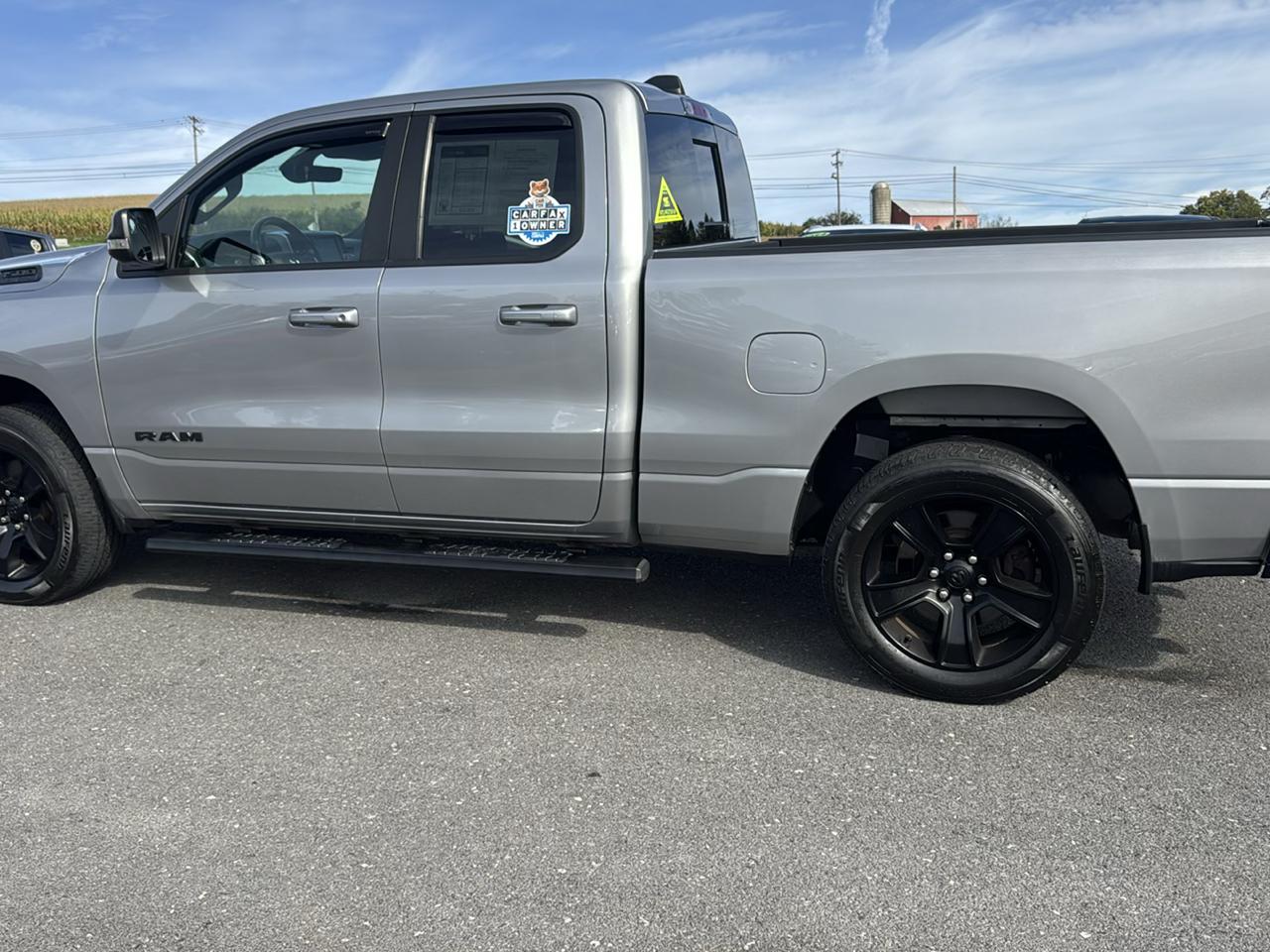 RAM 1500 Big Horn 4x4 Quad Cab 6'4" Box 2022
