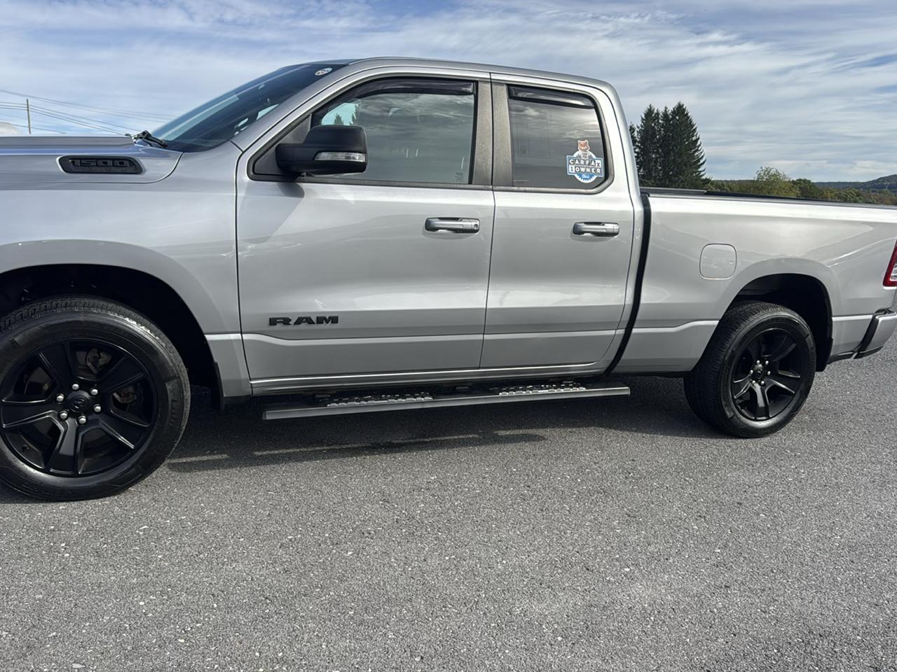 RAM 1500 Big Horn 4x4 Quad Cab 6'4" Box 2022