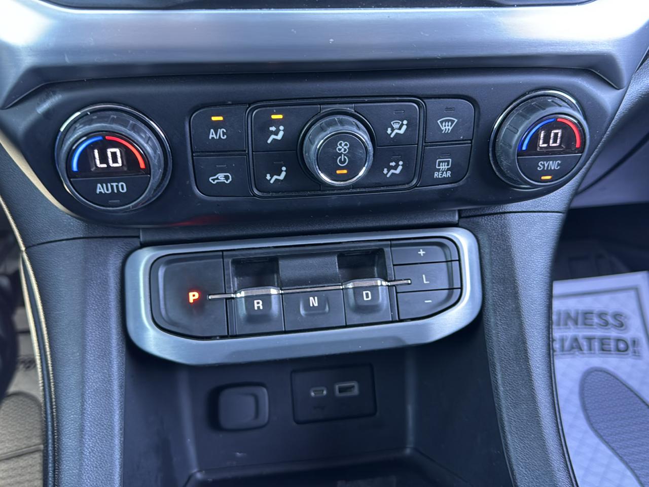 GMC Acadia  2022