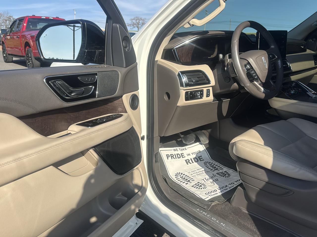 Lincoln Navigator Premiere 4x4 2024