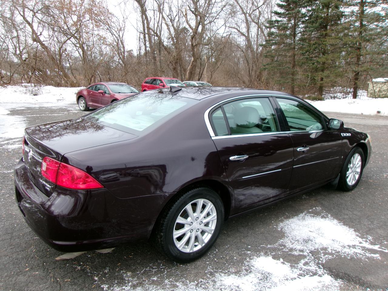 Buick Lucerne 4dr Sdn CXL 2009