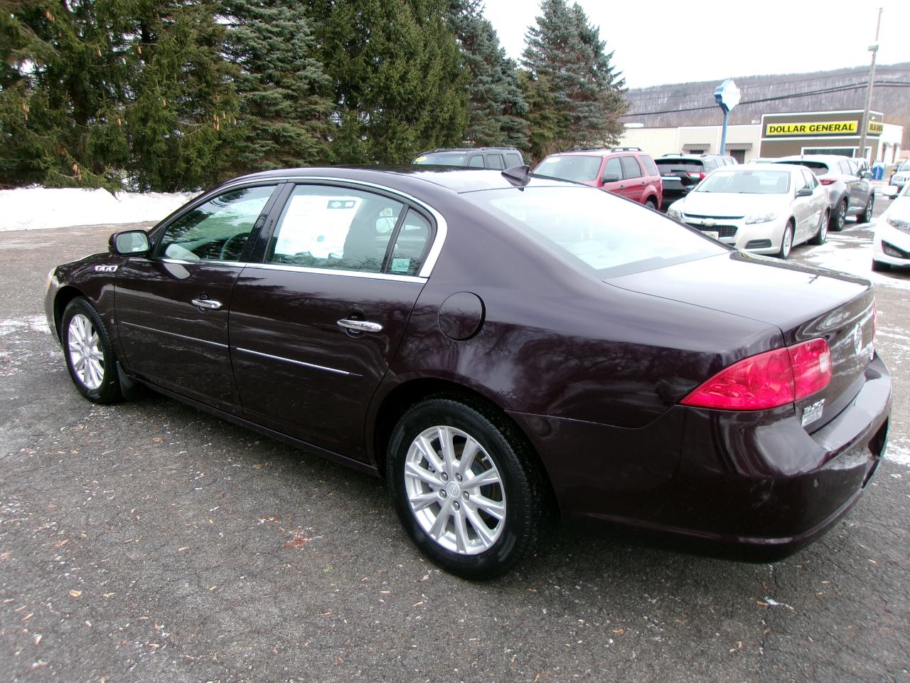 Buick Lucerne 4dr Sdn CXL 2009