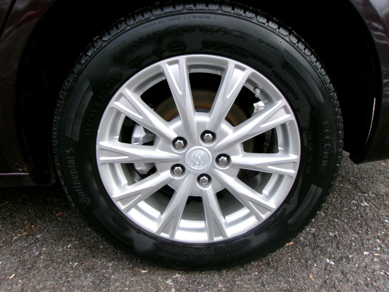 Buick Lucerne 4dr Sdn CXL 2009