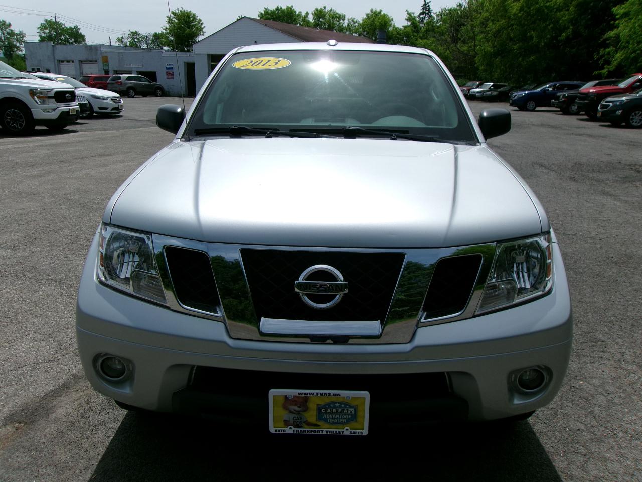 Nissan Frontier 4WD Crew Cab LWB Auto SV 2013