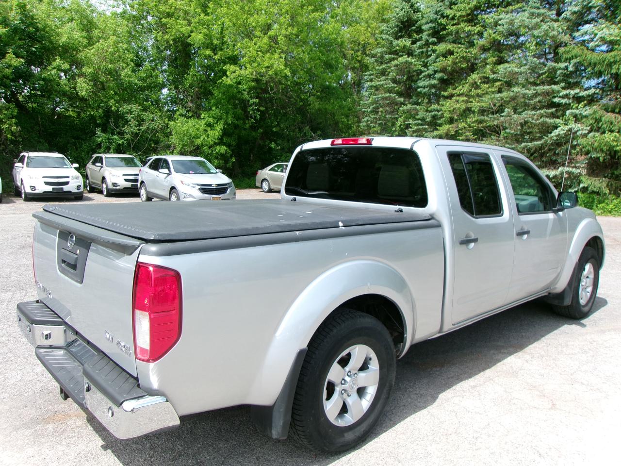 Nissan Frontier 4WD Crew Cab LWB Auto SV 2013