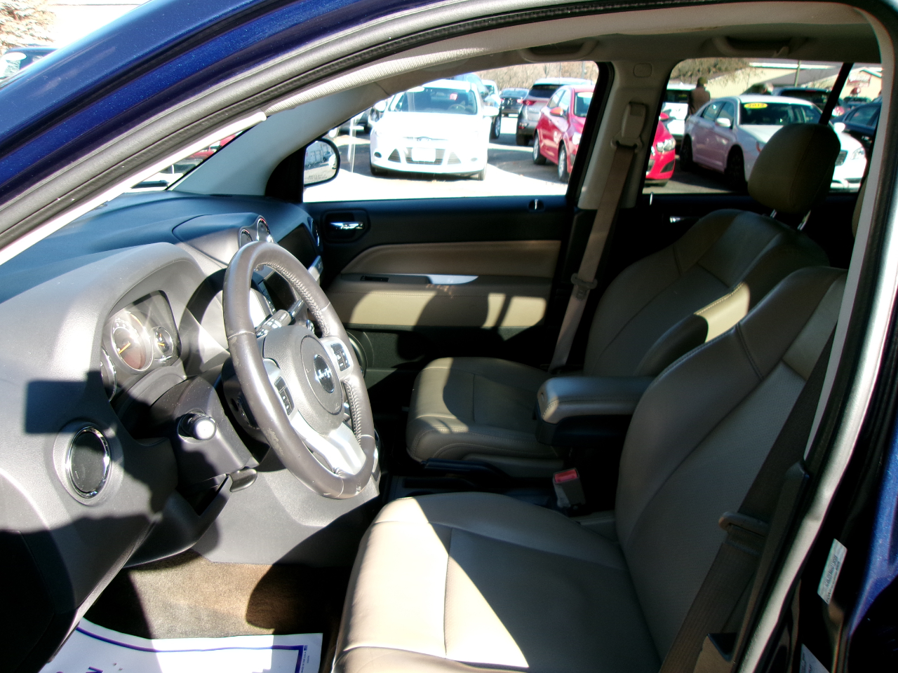 Jeep Compass Latitude 4D SUV 4WD 2017