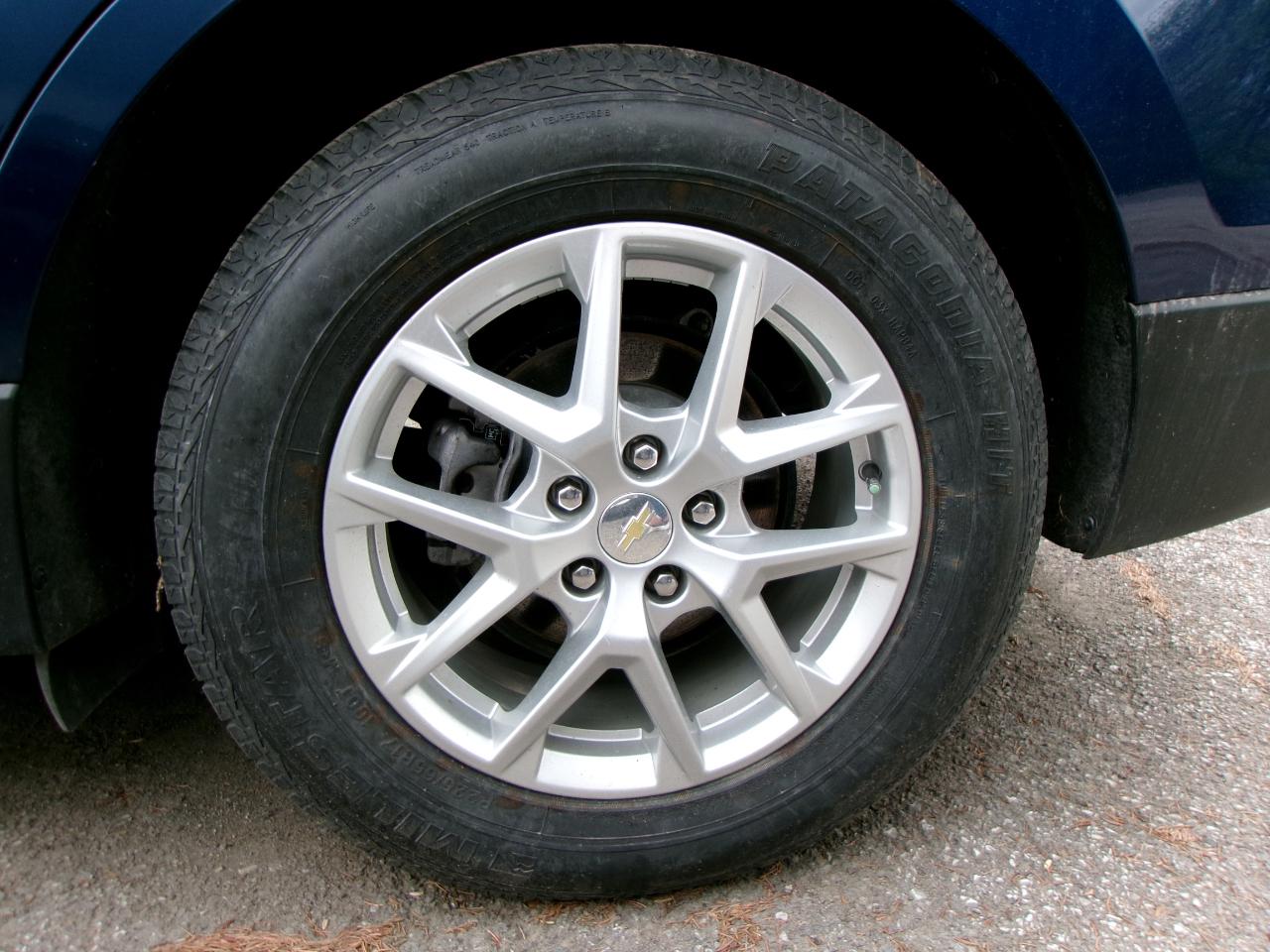 Chevrolet Equinox LS 4D SUV FWD 2022