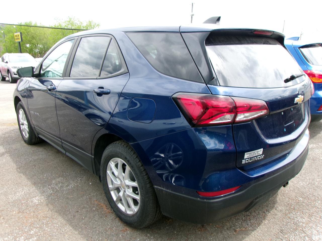 Chevrolet Equinox LS 4D SUV FWD 2022