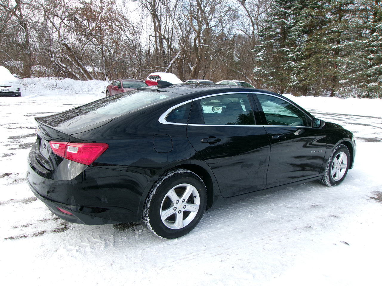 2020 Chevrolet Malibu LS photo 4
