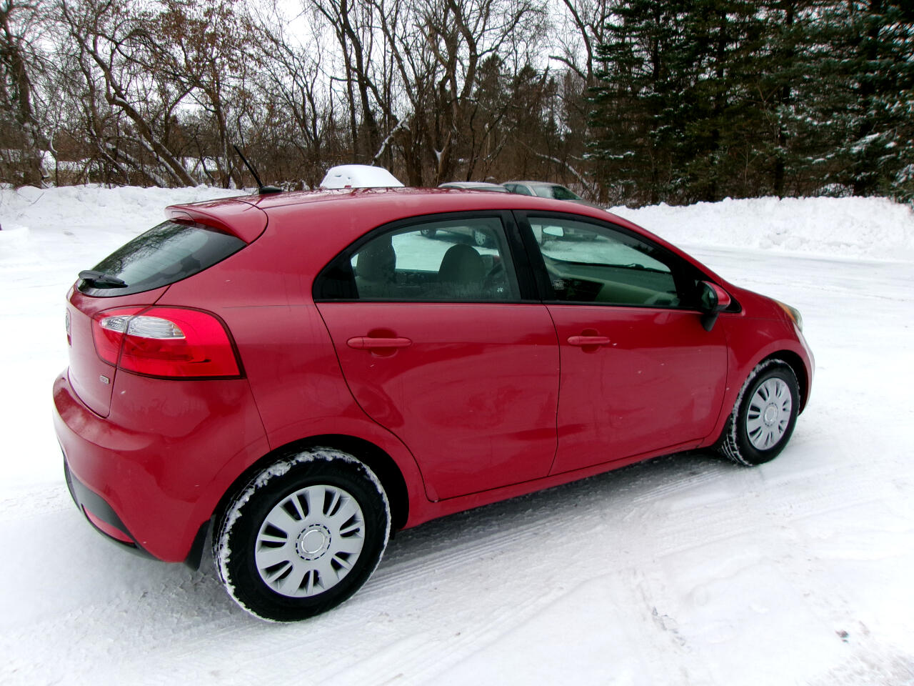 Kia Rio LX 4D Hatchback 2012