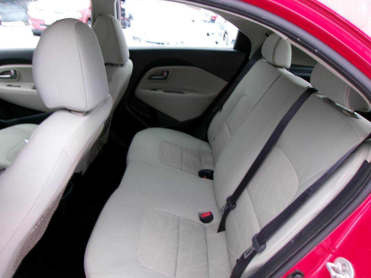 Kia Rio LX 4D Hatchback 2012