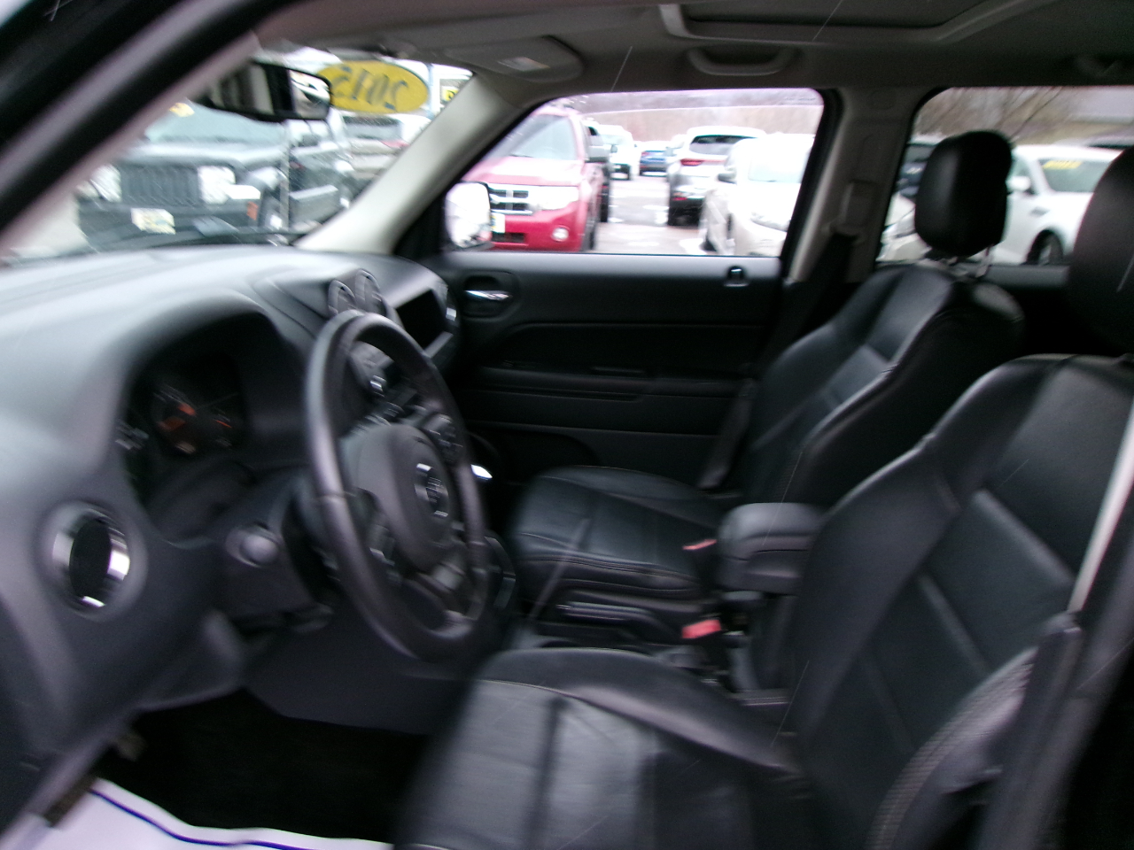 Jeep Patriot Latitude 4D SUV 4WD 2015