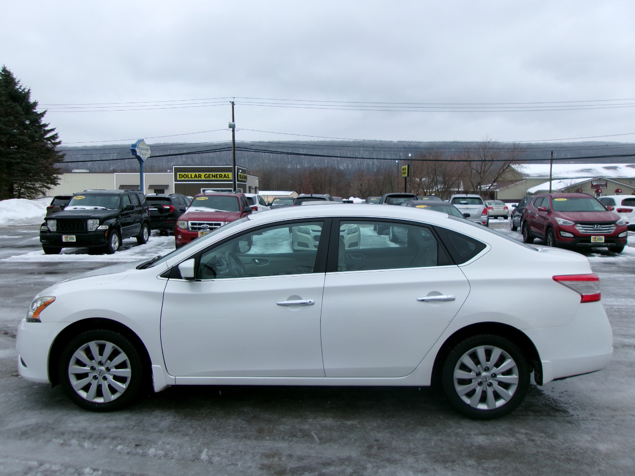 Nissan Sentra S 4D Sedan 2014