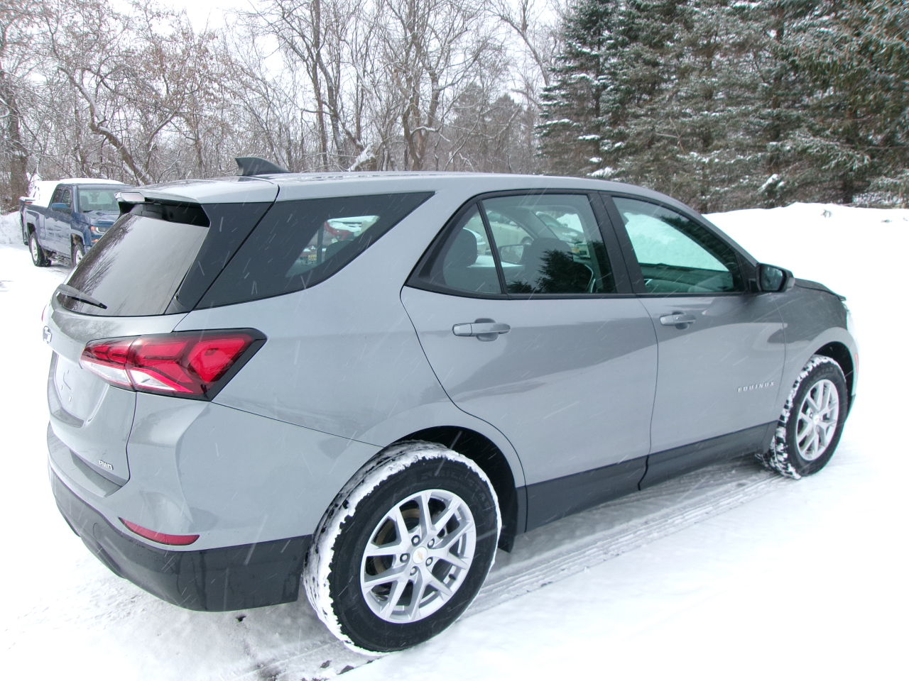 Chevrolet Equinox LS 4D SUV AWD 2023