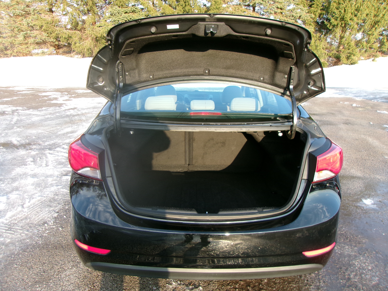 Hyundai Elantra SE 4D Sedan 2015