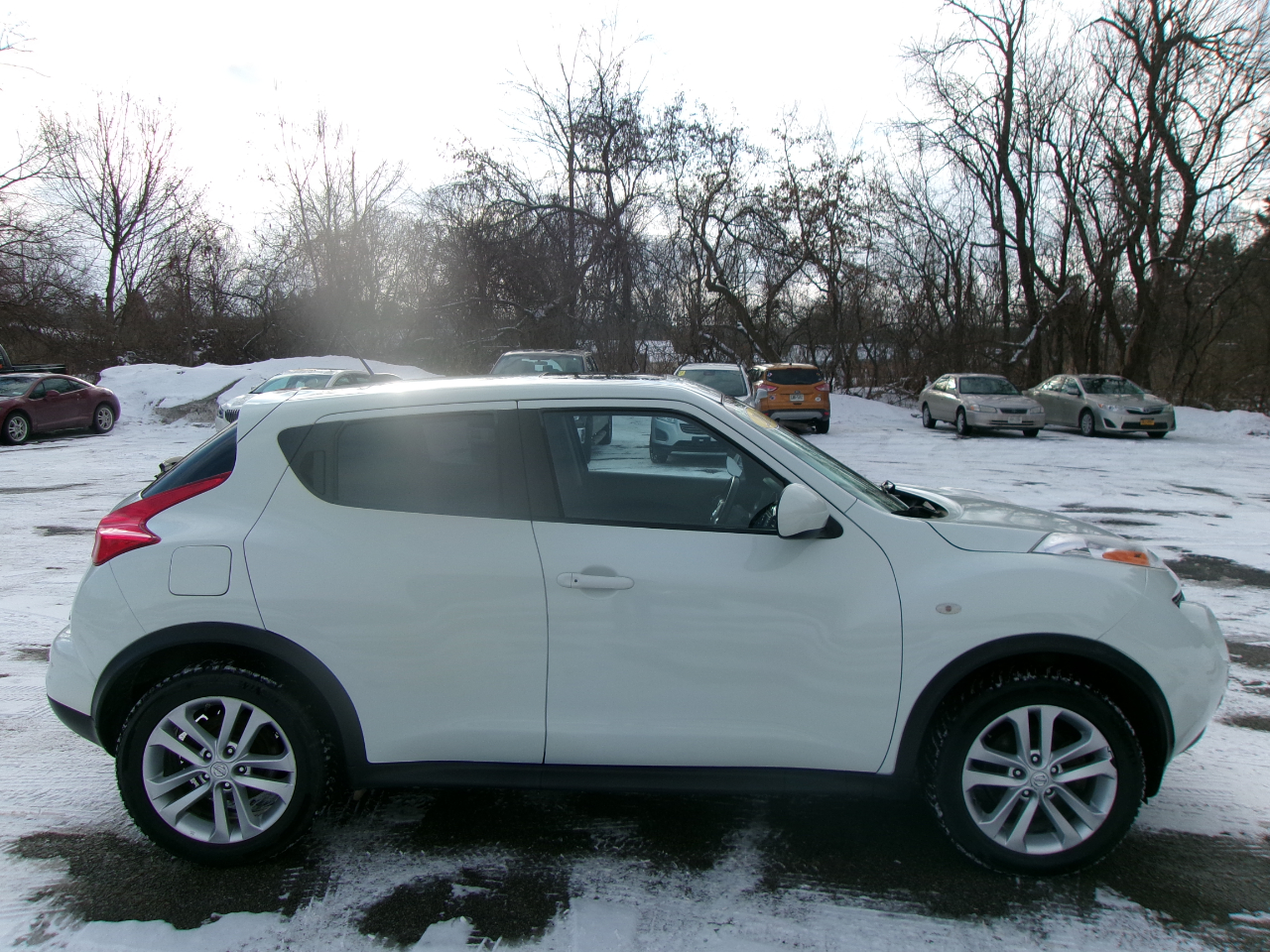 Nissan Juke SL 4D Hatchback AWD 2011