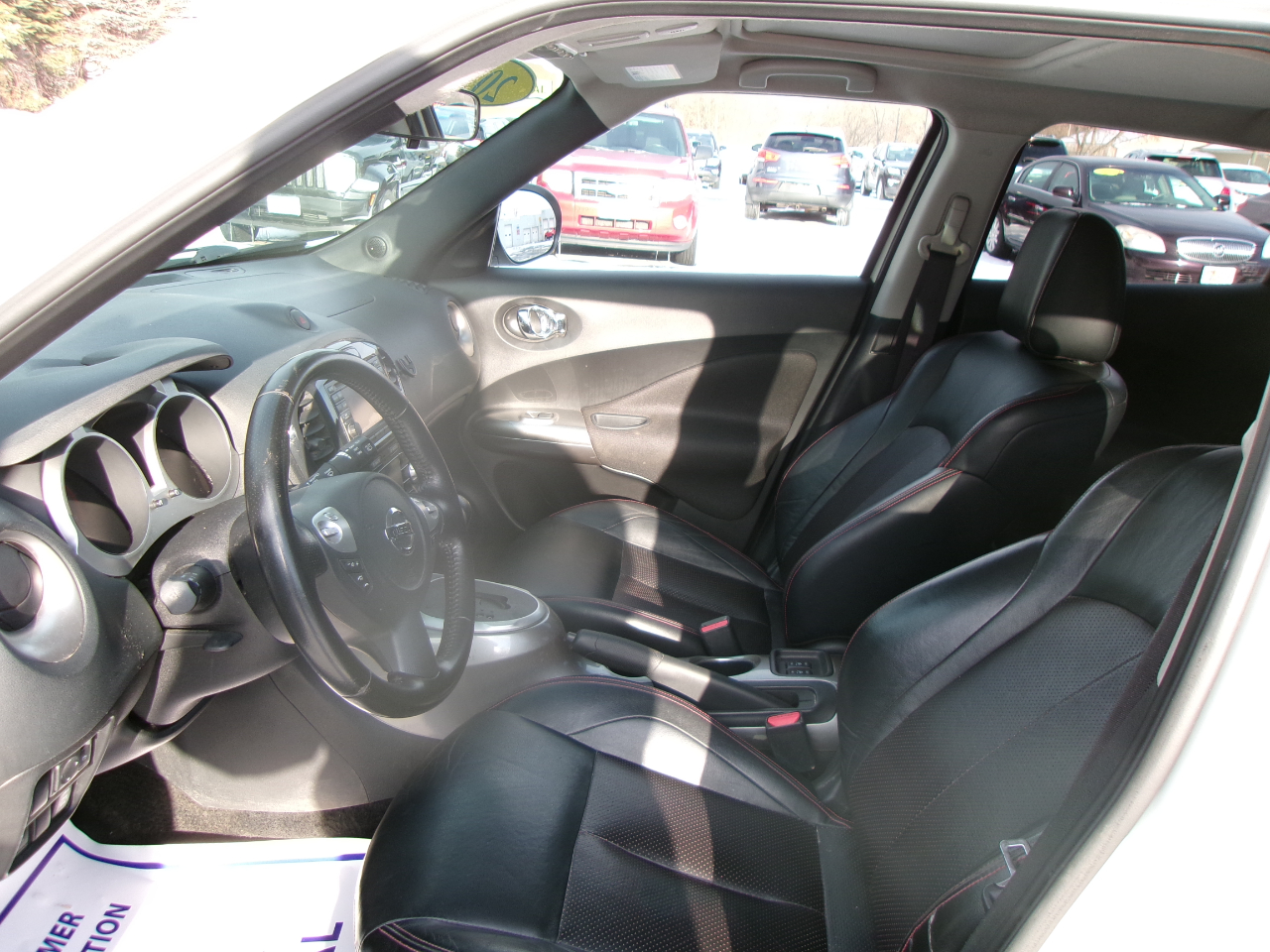 Nissan Juke SL 4D Hatchback AWD 2011