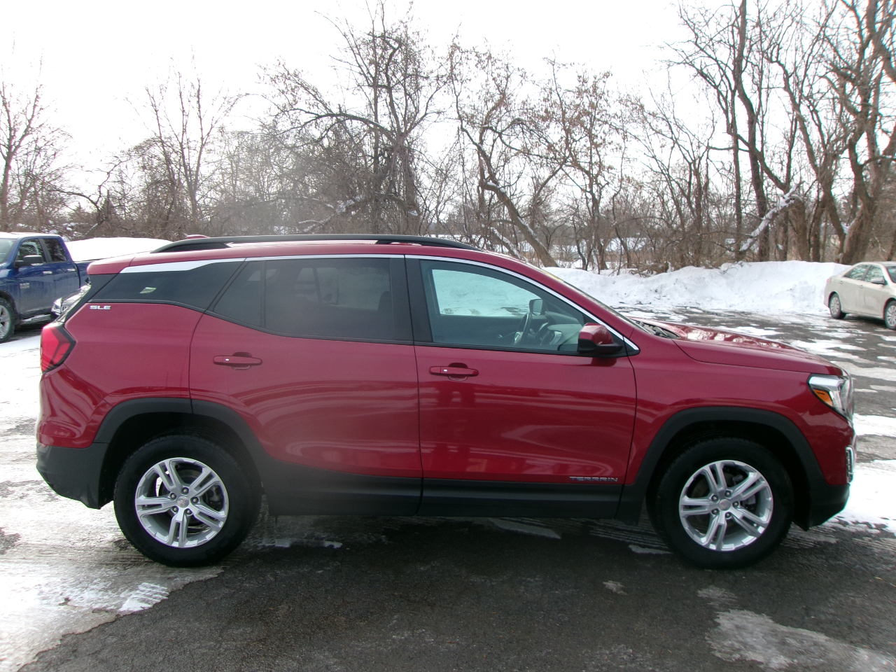 GMC Terrain SLE 4D SUV AWD 2021