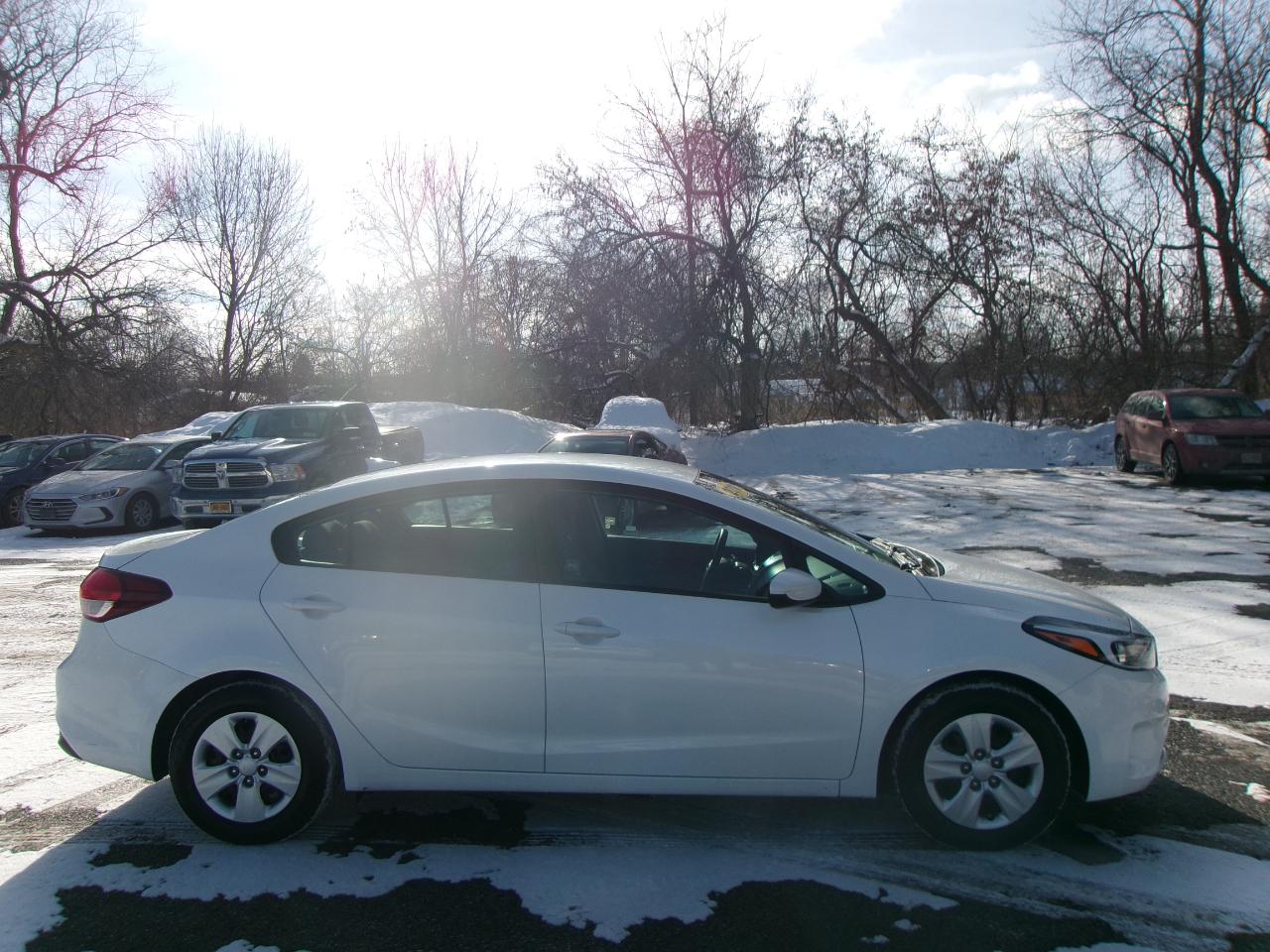 Kia Forte LX 4D Sedan 6sp 2018