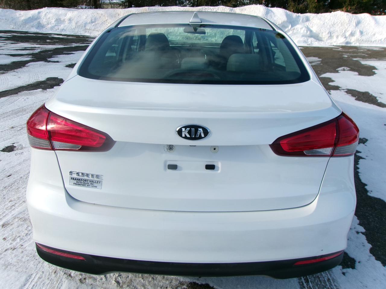 Kia Forte LX 4D Sedan 6sp 2018