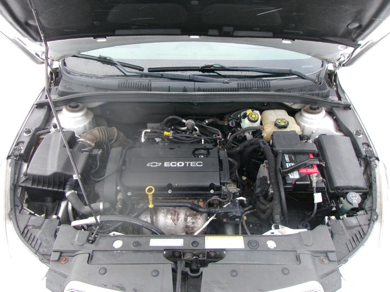 Chevrolet Cruze LS 4D Sedan 2013