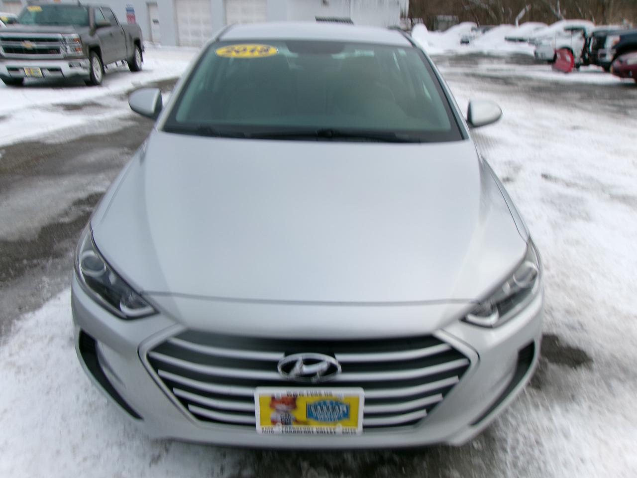 Hyundai Elantra SE 4D Sedan at 2018