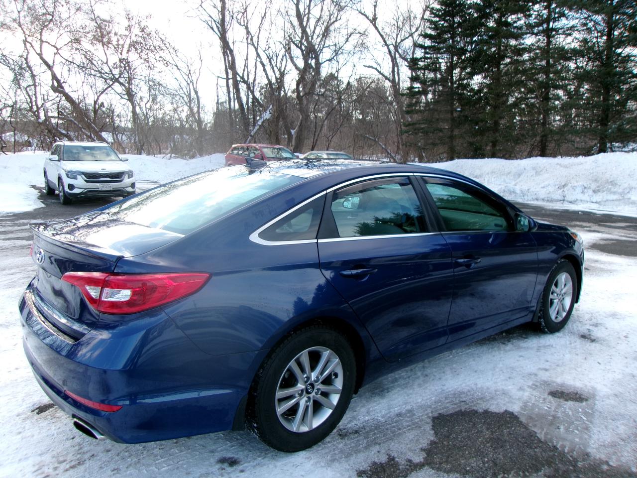 Hyundai Sonata SE 4D Sedan 2.4 2015