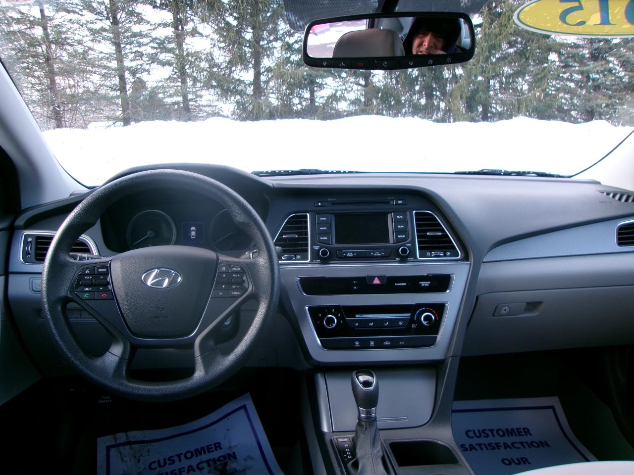 Hyundai Sonata SE 4D Sedan 2.4 2015