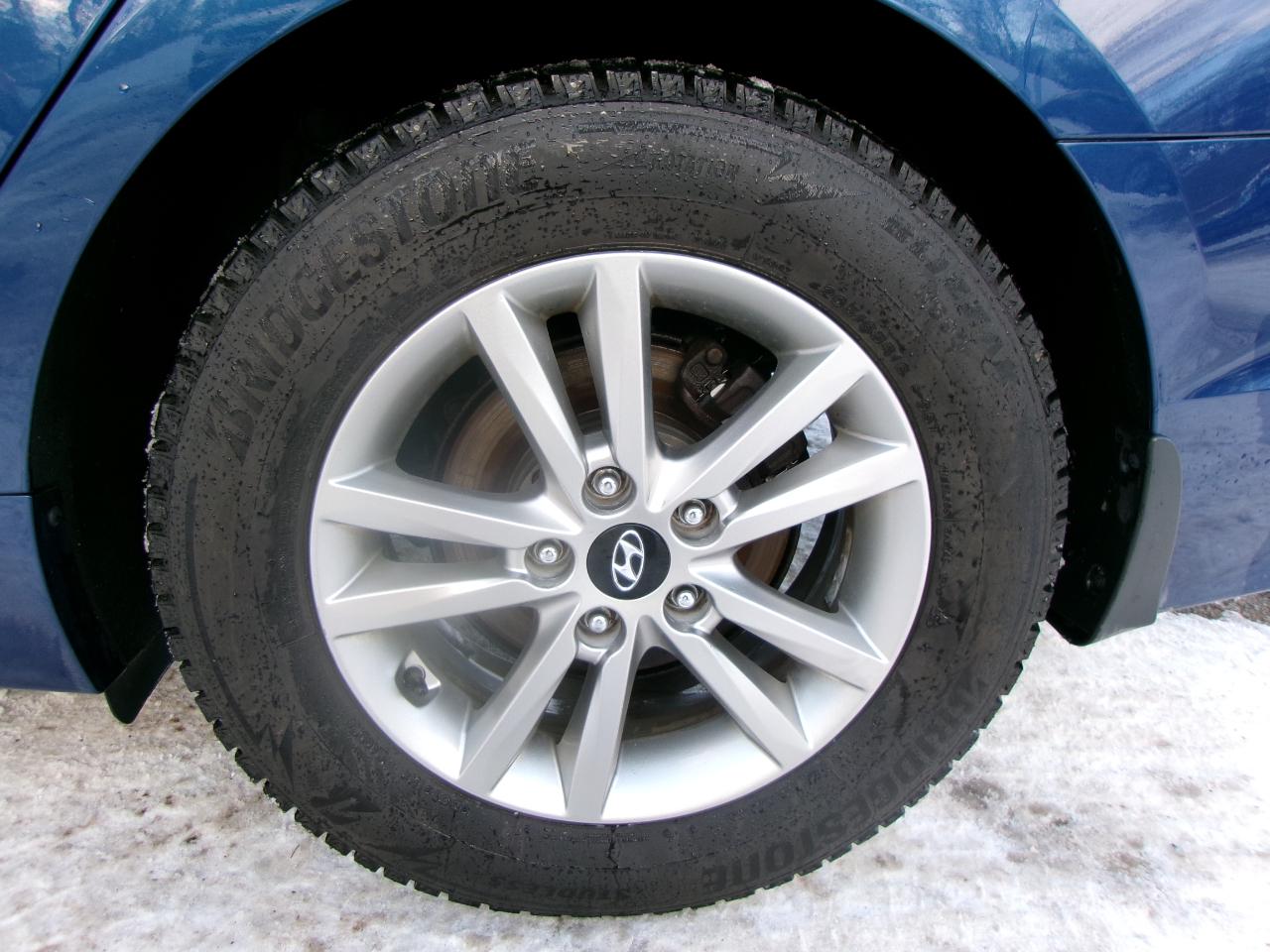 Hyundai Sonata SE 4D Sedan 2.4 2015