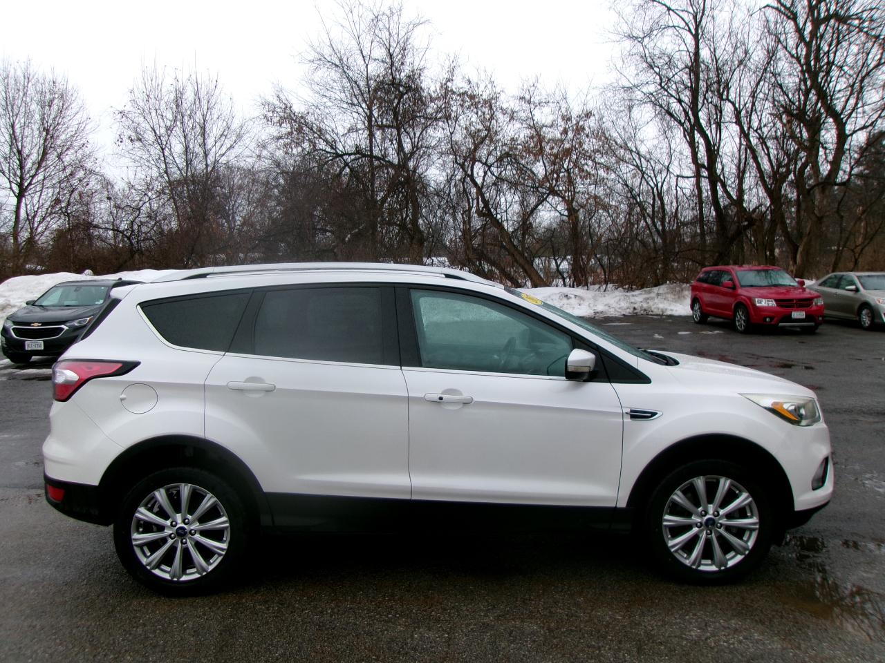 Ford Escape Titanium 4D SUV 4WD 2017