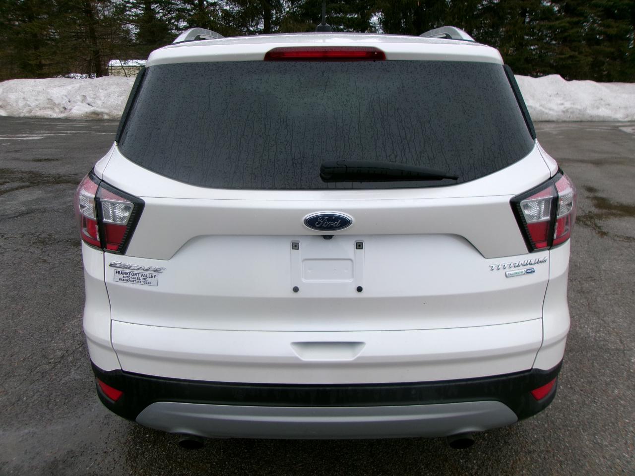 Ford Escape Titanium 4D SUV 4WD 2017