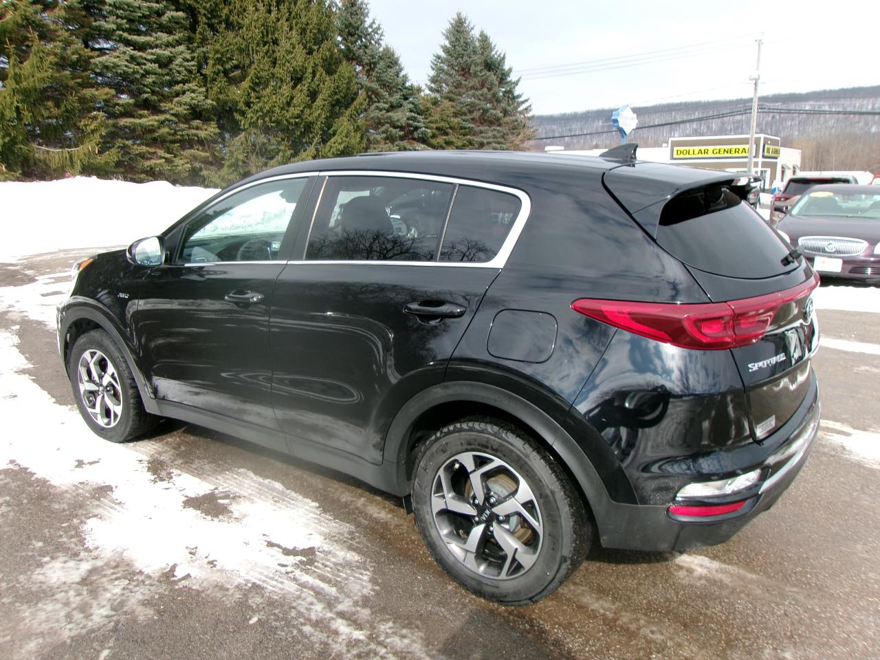 Kia Sportage LX 4D SUV AWD 2022