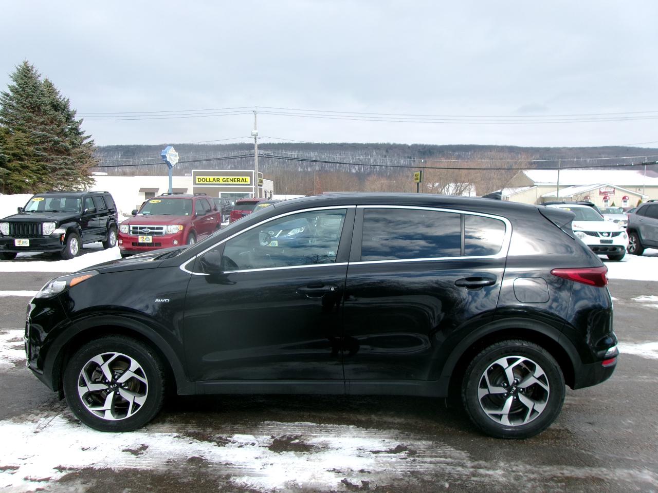 Kia Sportage LX 4D SUV AWD 2022