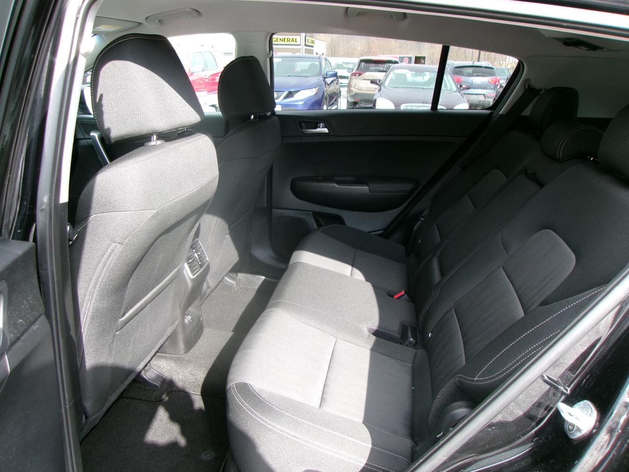 Kia Sportage LX 4D SUV AWD 2022